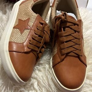 Brown Star Sneakers New! In box!